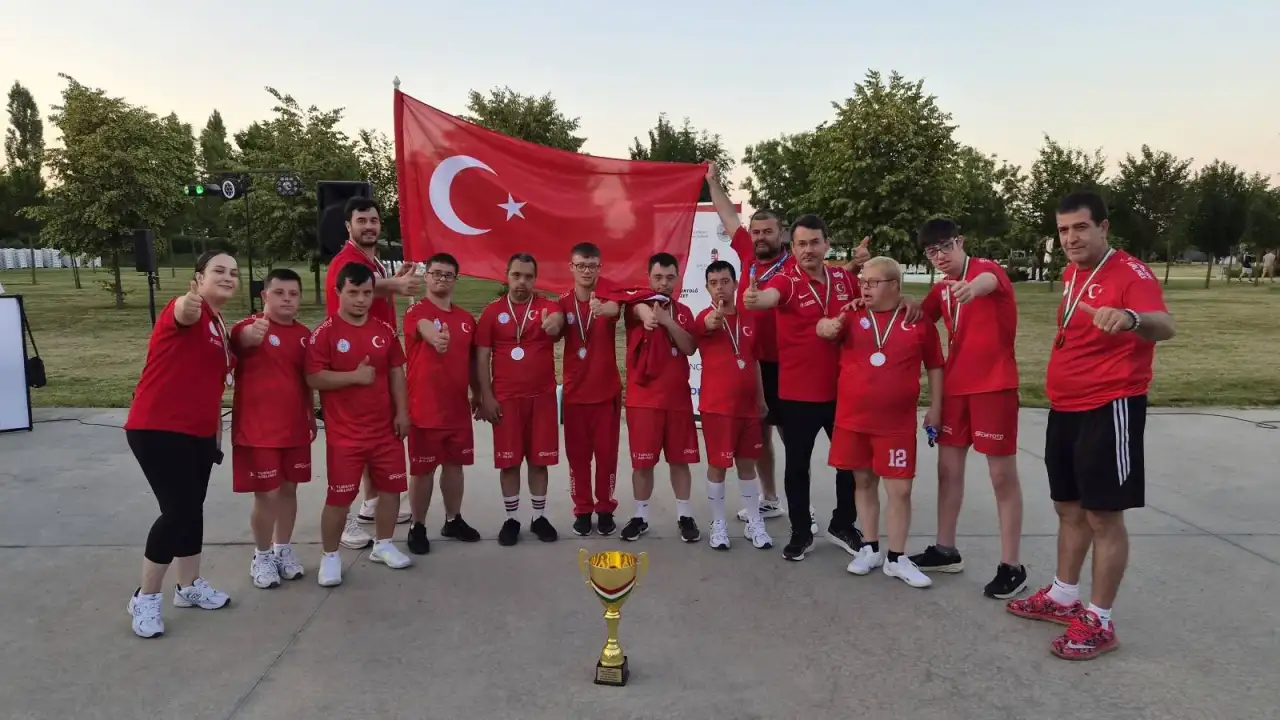 Down Sendromlu Basketbol Milli Takımı dünya ikincisi oldu