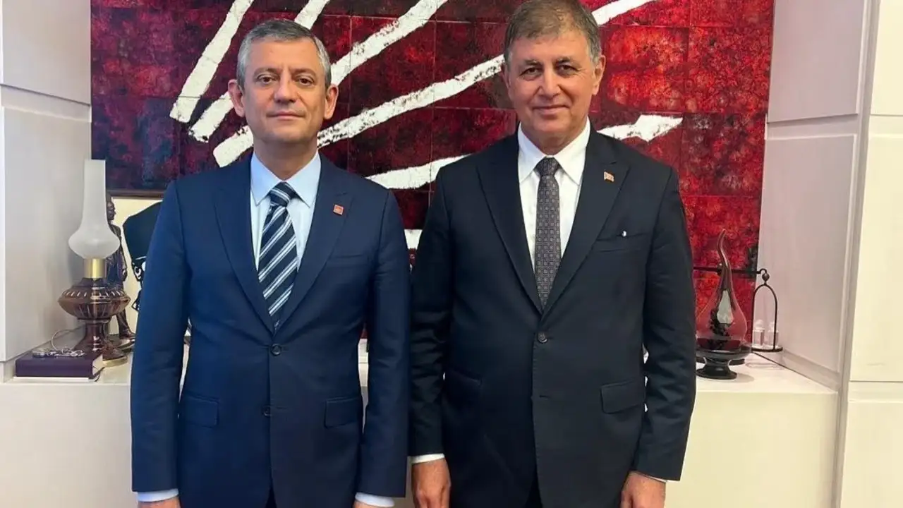 Cemil Tugay’ın istifasından sonra Özgür Özel ‘bunlar hak ediyor’ dedi mi?
