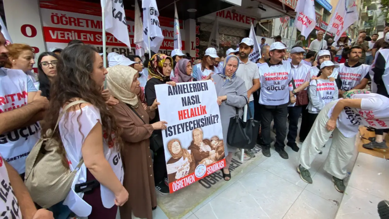 Ankara'da hakları için direnen öğretmenlere abluka: 6 günde 4. kez polis müdahalesi!