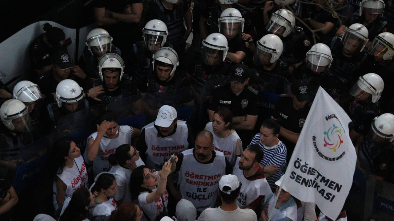 Ankara'da hakları için direnen öğretmenlere abluka: 6 günde 4. kez polis müdahalesi!