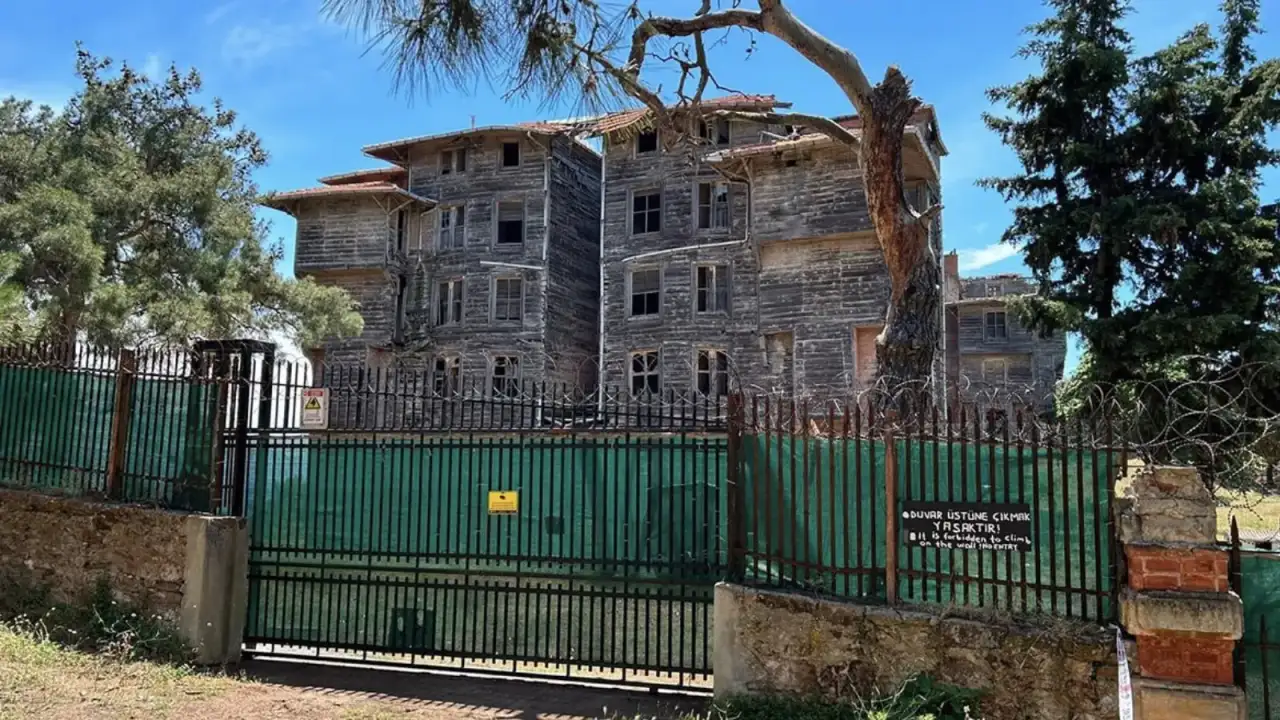 Büyükada Rum Yetimhanesi için karar: Otel mi olacak?