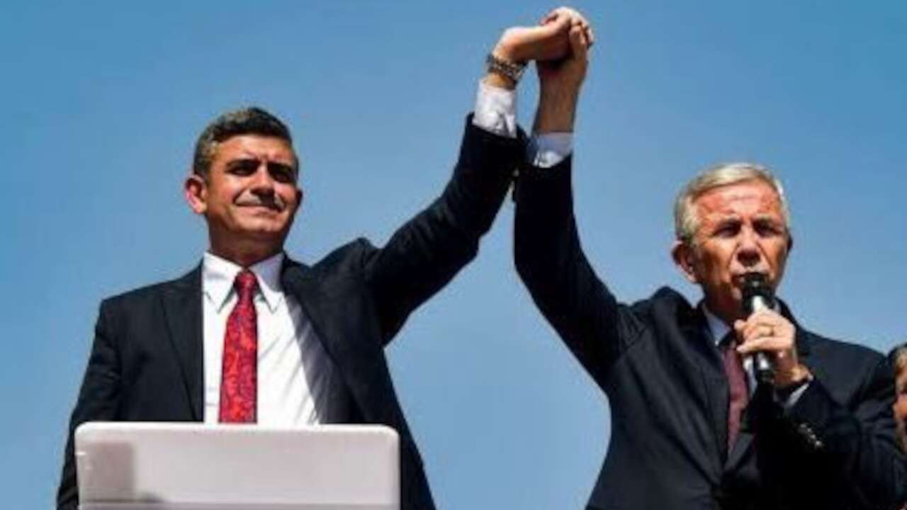 Levent Koç kimdir?