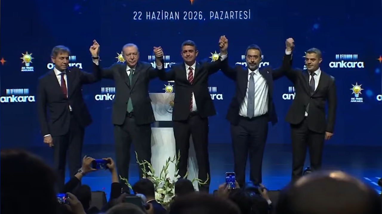 CHP'den istifa eden Levent Koç, AK Parti'ye katıldı