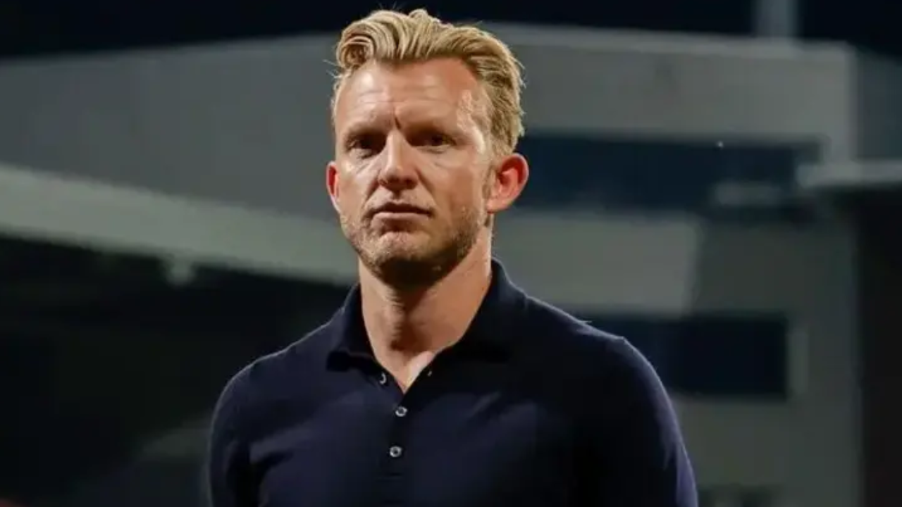 Dirk Kuyt, Fenerbahçe için İstanbul'a ayak bastı