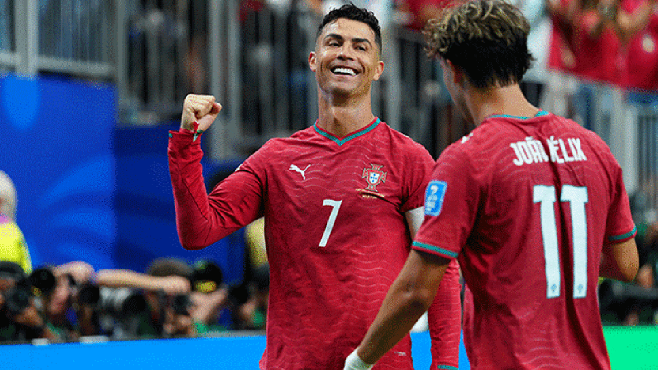 "Geri döndüm" diyen Ronaldo'dan Messi sorusuna tek cümlelik yanıt