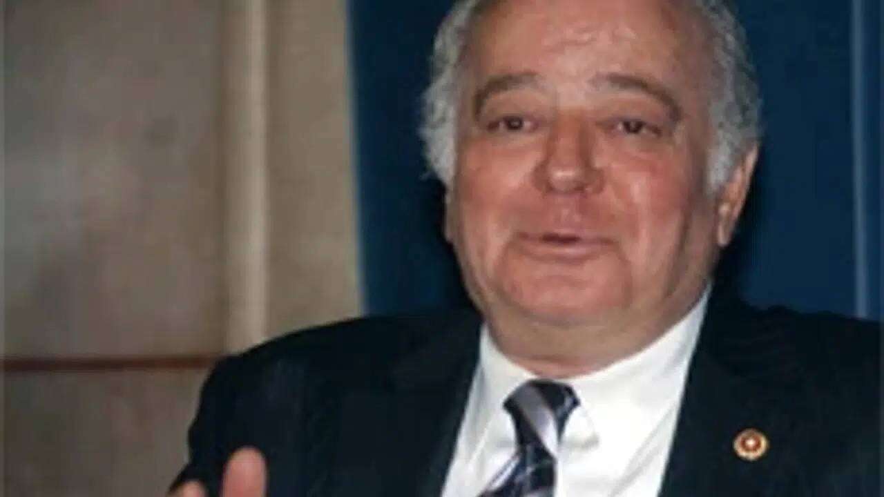 Orhan Sür hayatını kaybetti