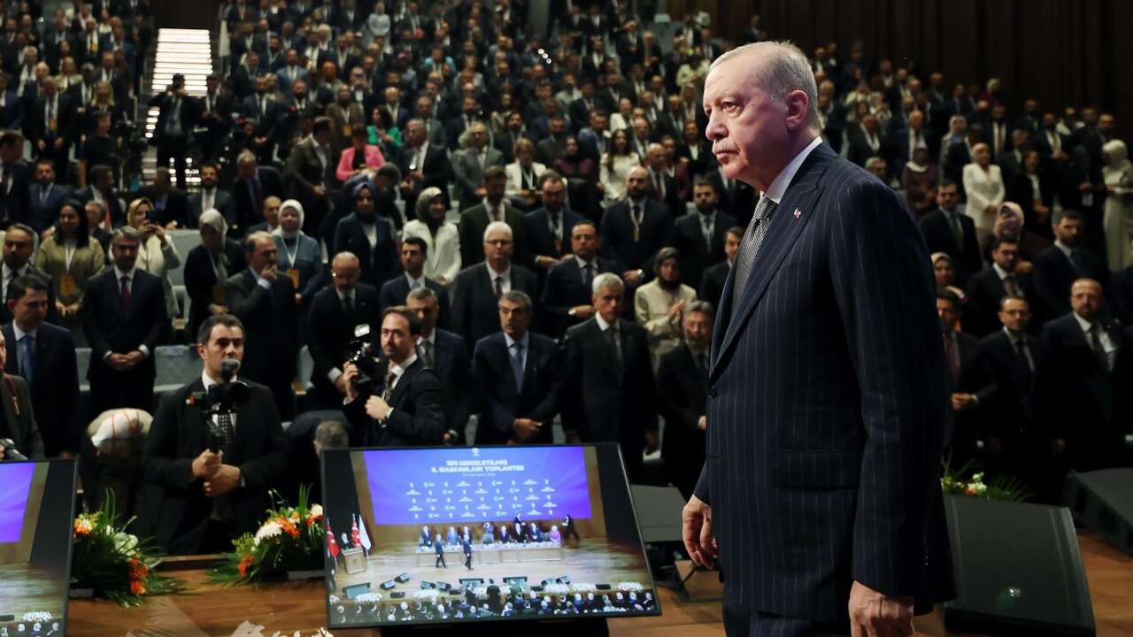 Cumhurbaşkanı Erdoğan duyurdu: 3 belediye başkanı AK Parti'ye katıldı