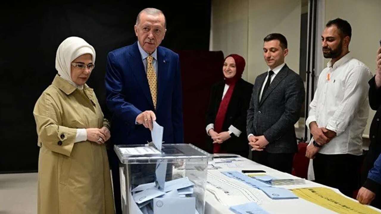 Erdoğan'ın eski metin yazarı AK Parti'yi uyardı: Artık alternatifler var, dikkat etmeliler!