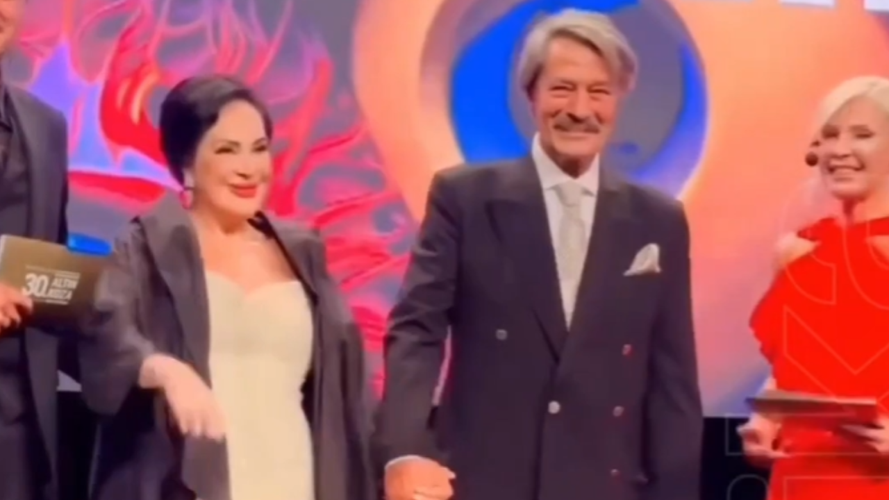Türkan Şoray, Kadir İnanır'ın vefat haberini alınca fenalaştı!