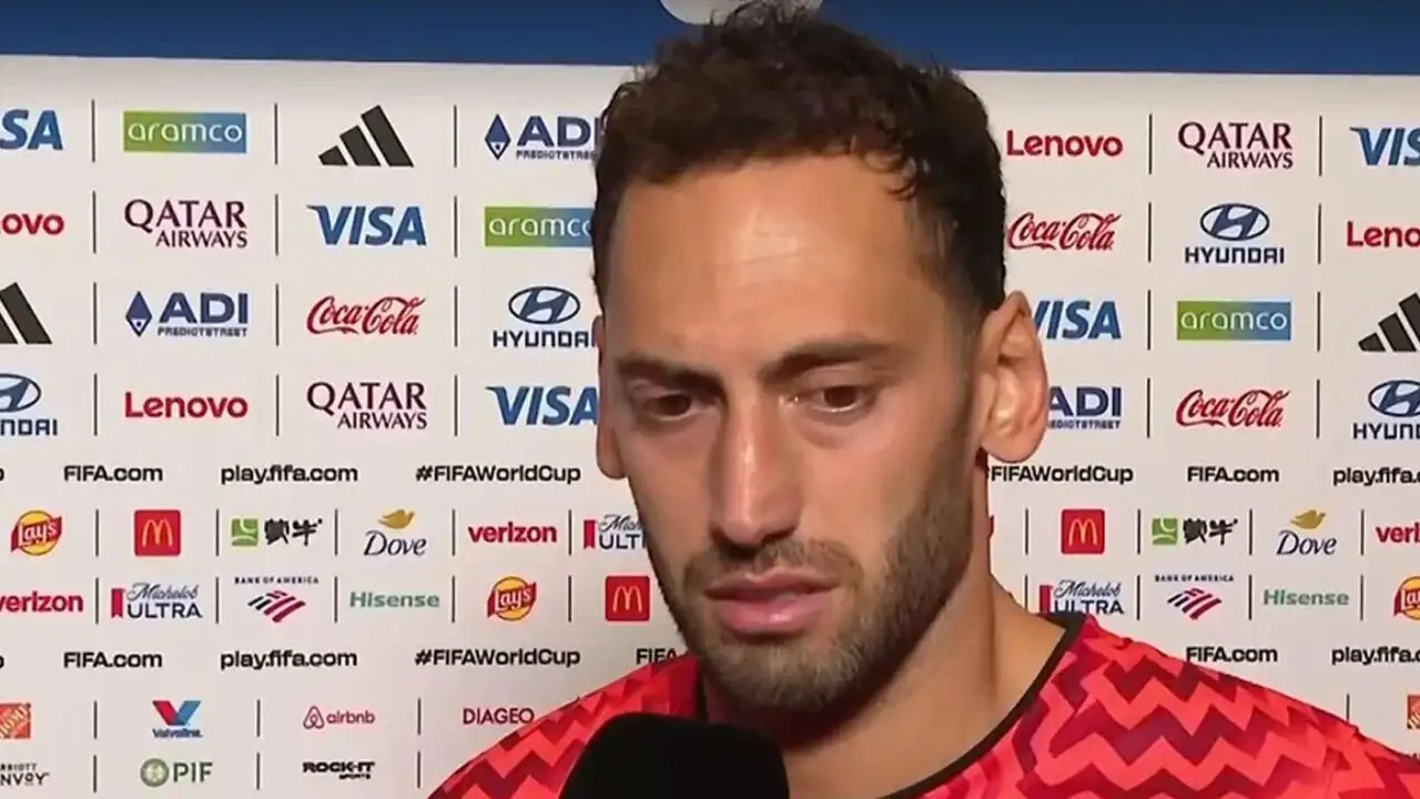 Hakan Çalhanoğlu'ndan dikkat çeken itiraflar: Biliyorum, üzgünsünüz...