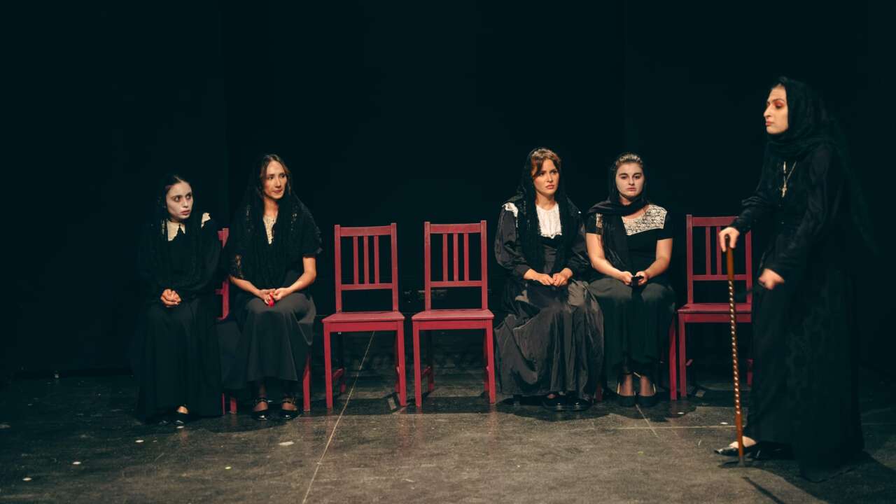 Yeditepe Üniversitesi öğrencileri "Bernarda Alba'nın Evi"ni sahneledi