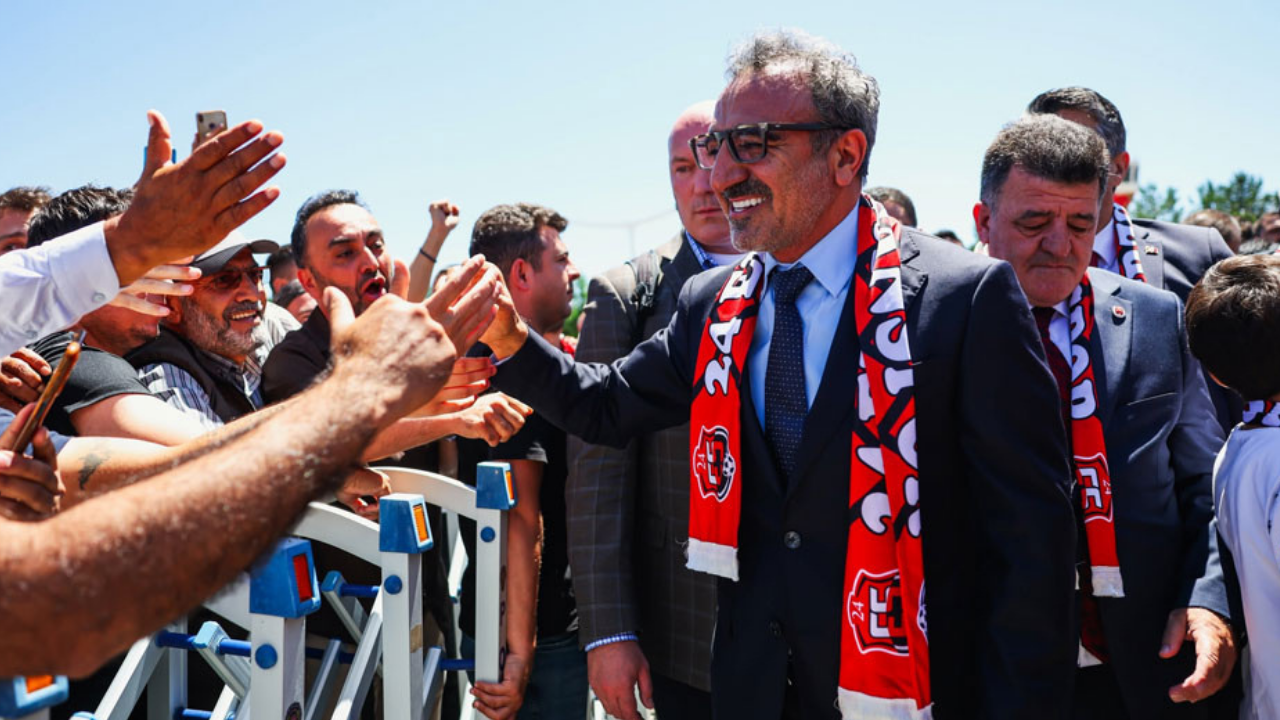 Chobani CEO'su Hamdi Ulukaya memleketine geldi: Erzincanspor'a sponsor olacak!