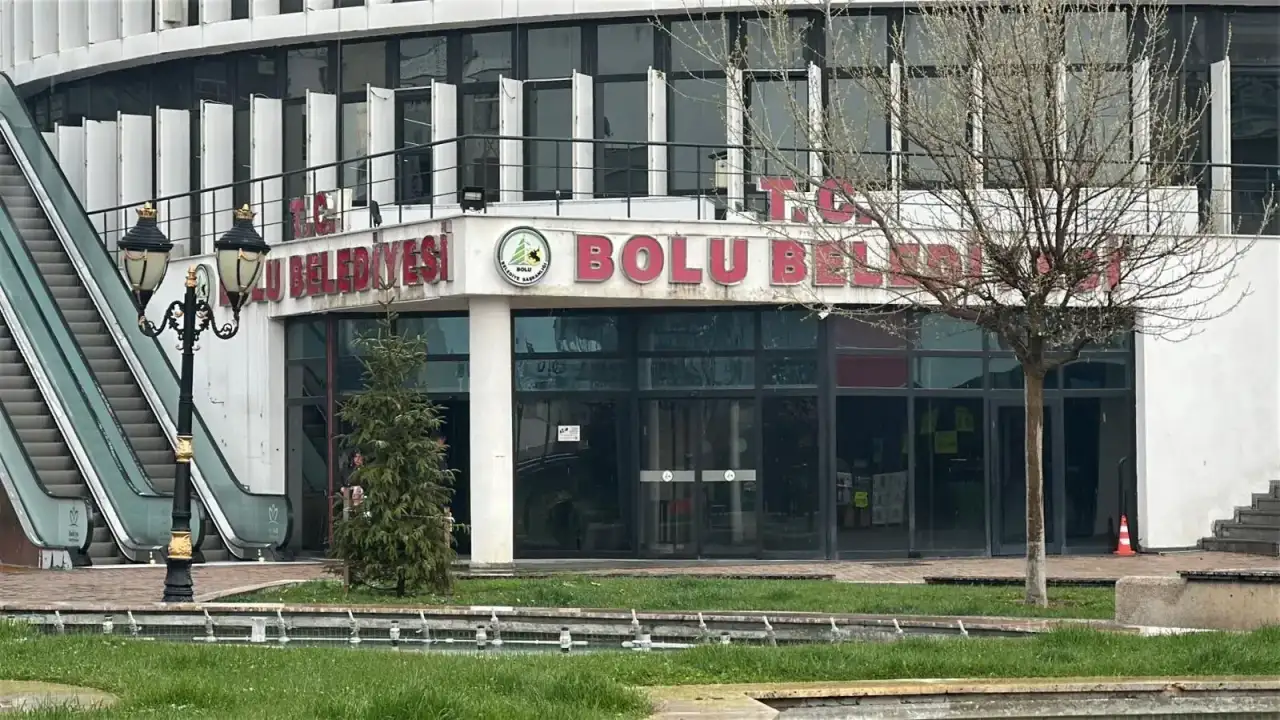 Bolu Belediyesi'ne yeni operasyon: Özel Kalem Müdürü gözaltında