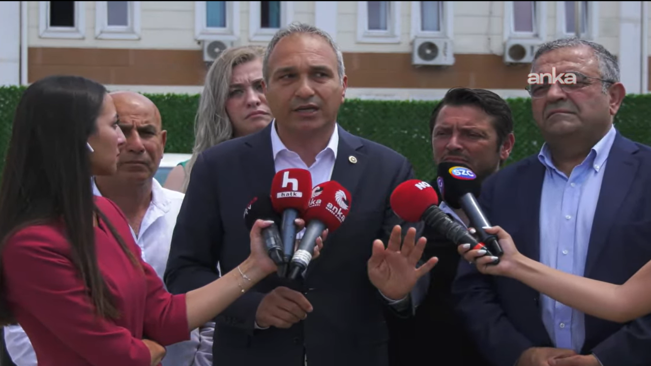 Hakim iki vekile 'soytarı' dedi: Özçağdaş ve Tanrıkulu sert tepki gösterdi