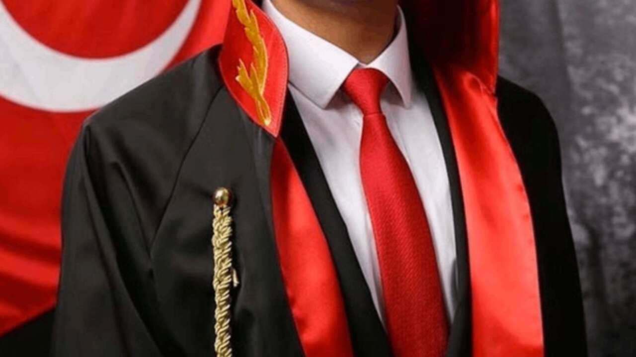 Savcı gazeteye ilan verdi: 'Kardeşime inanmayın'