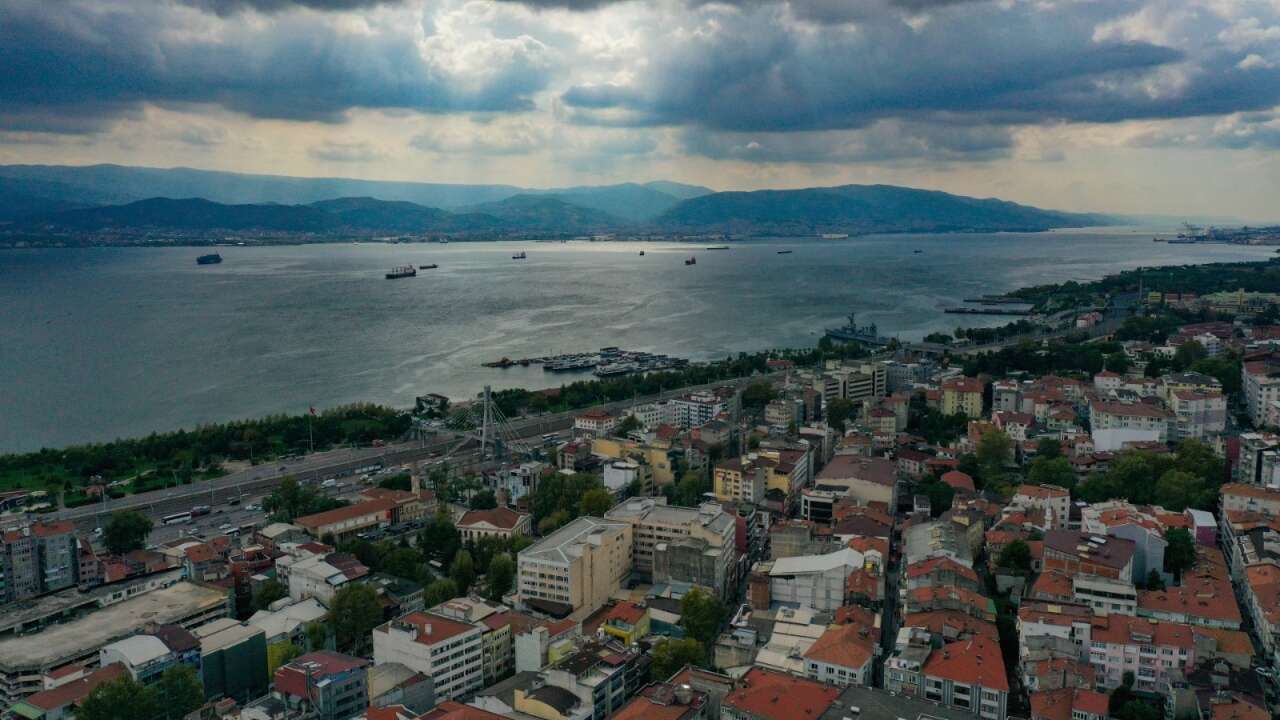 Havanda su dövmek diye buna denir!