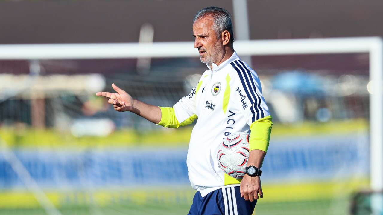 Fenerbahçe'de gidecek oyuncular netleşiyor