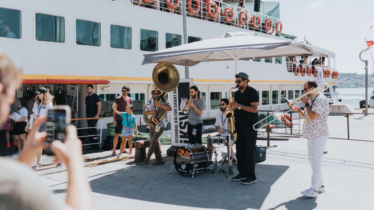İstanbul Caz Festivali ikinci haftasında: Gece Gezmesi ve Caz Vapuru geri dönüyor