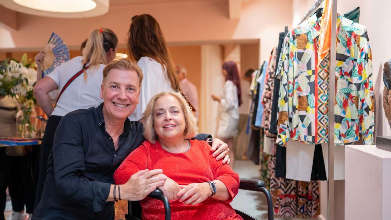 Atıl Kutoğlu Viyana'da butik açtı: Açılışa Dilek Sabancı da katıldı