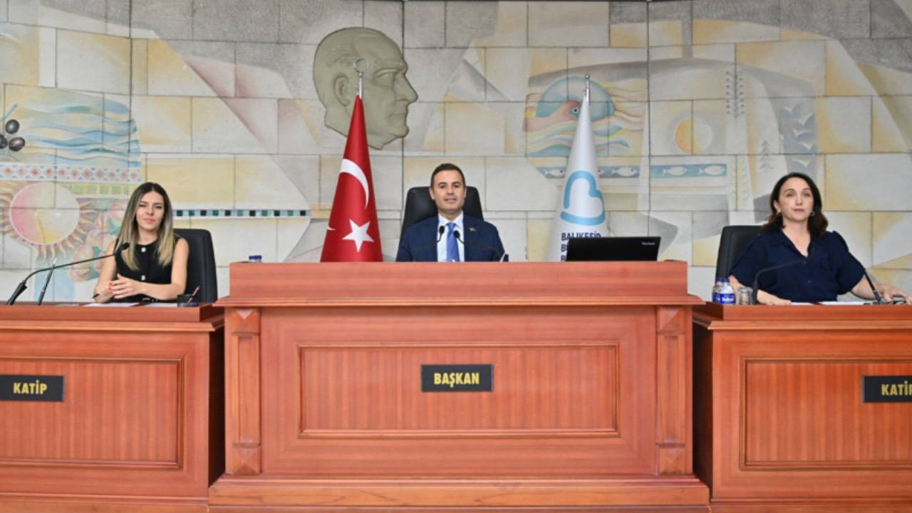 AK Parti grubu engel olamadı: Balıkesir'de yüzde 20 su indirimi meclisten geçti