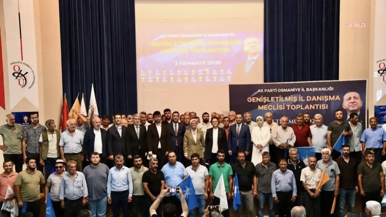 Gelecek Partisi'nden 300 kişi AK Parti'ye katıldı