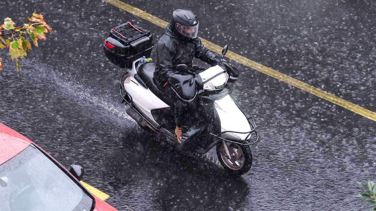 Valilik duyurdu: Motosiklet ve kuryelerin trafiğe çıkması yasaklandı