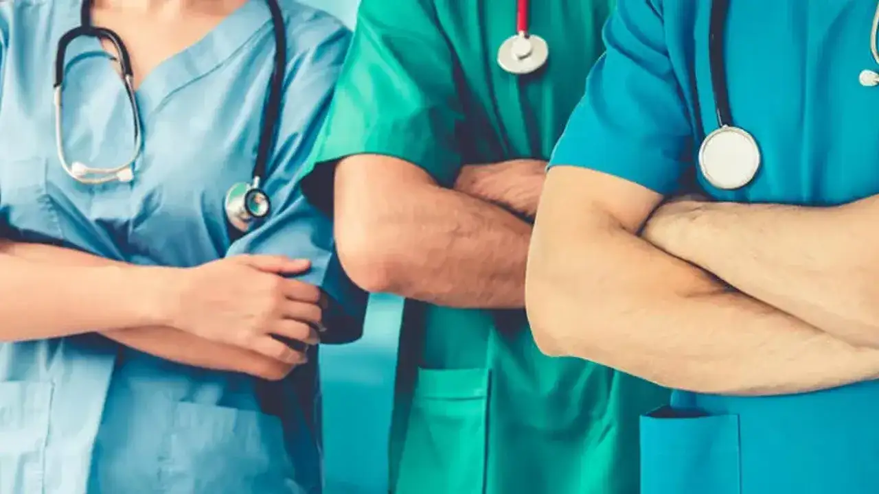 Doktorlar, ebeler ve hekimlerin hasta olma hakkı yok: İşsizlikle sınanıyorlar!