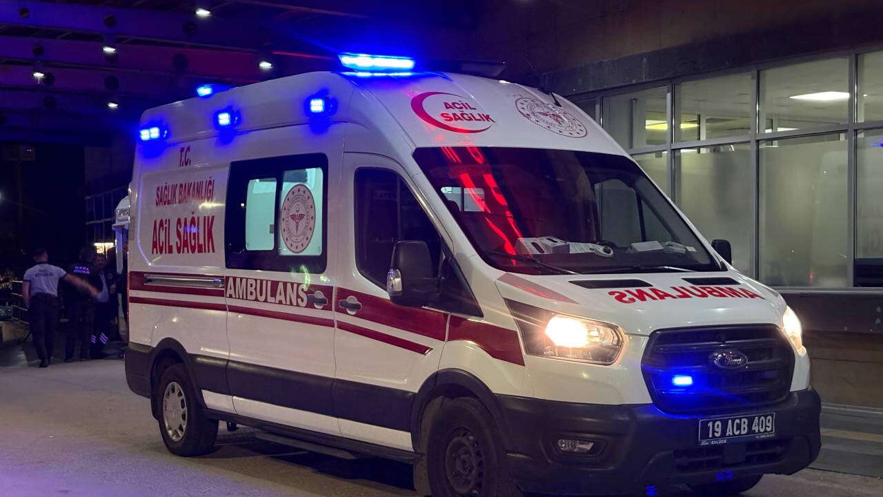 Düğün yemeği felaket oldu: 50 kişi hastaneye kaldırıldı