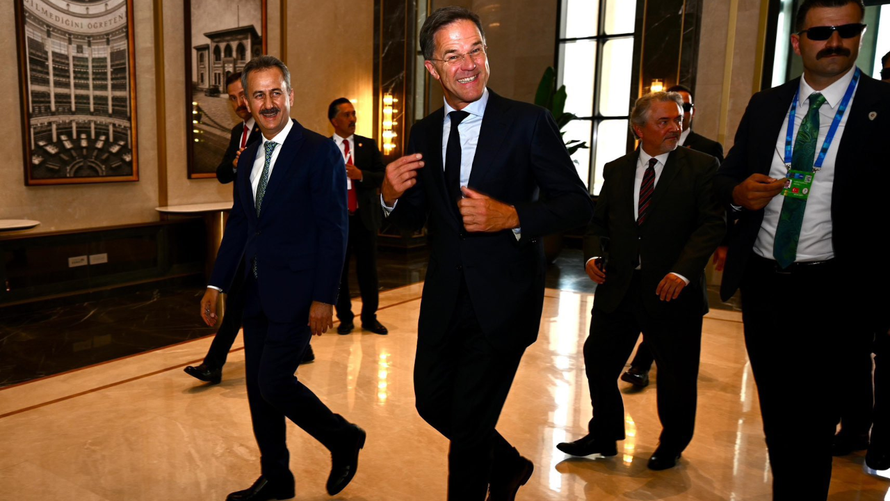 Rutte'ye NATO gözaltıları ve Deniz Göktaş sorusu