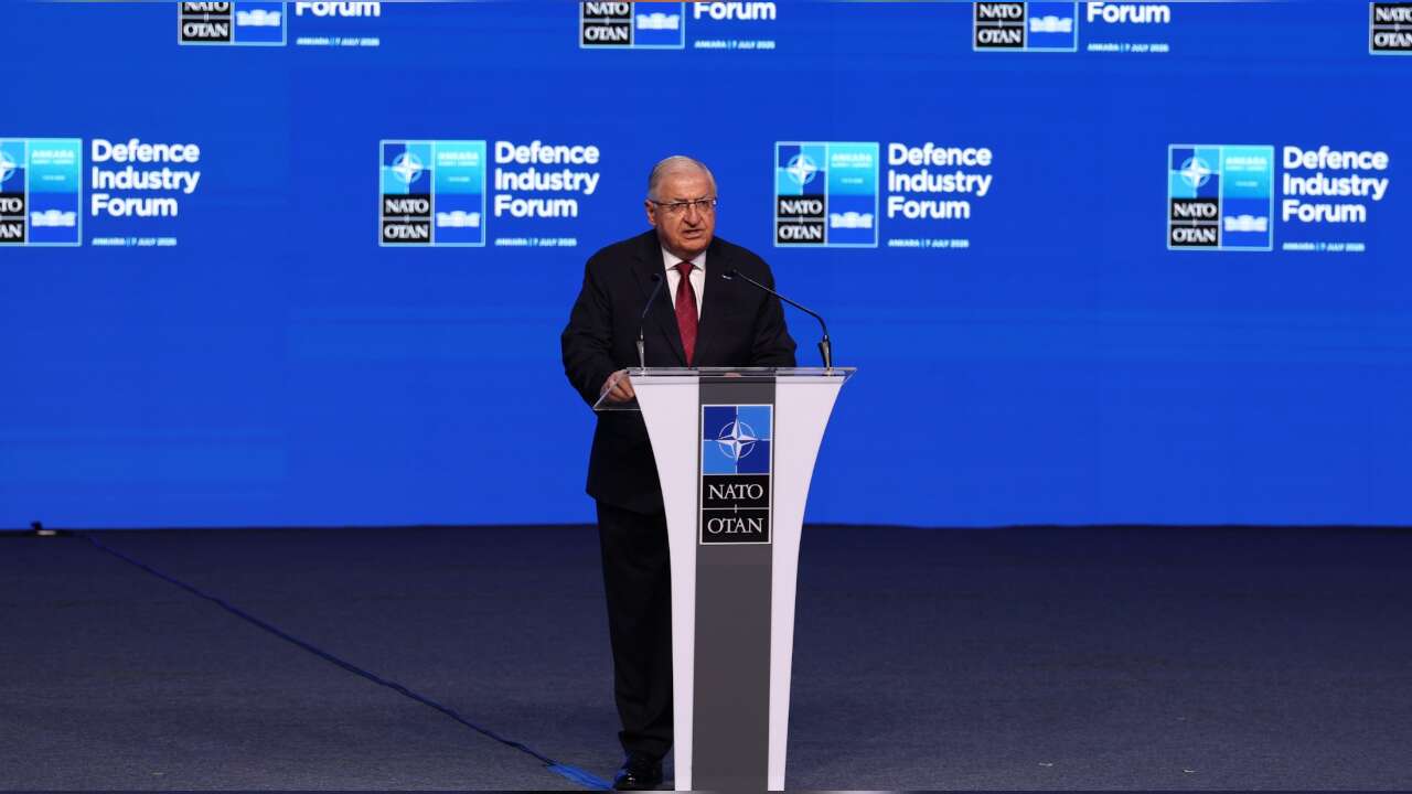 Yaşar Güler'den NATO toplantısında 'savaş' uyarısı: Hazırlık bugünden yapılmalı