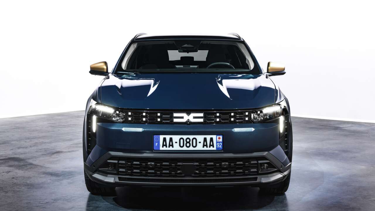 Dacia'nın Türkiye'de üretilecek ilk modeli tanıtıldı