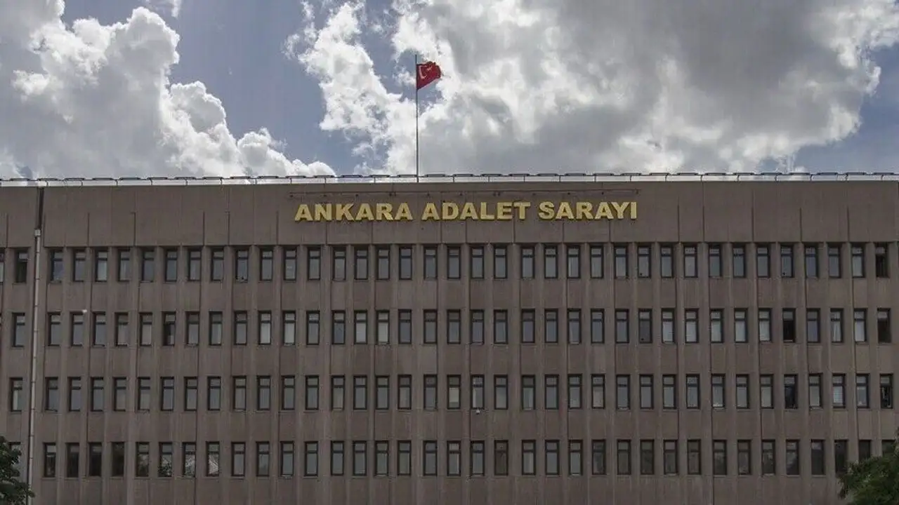 Yargıda rüşvet skandalı: 300 bin dolar, kayıp altınlar ve tedbir kararı kalkan şirketler