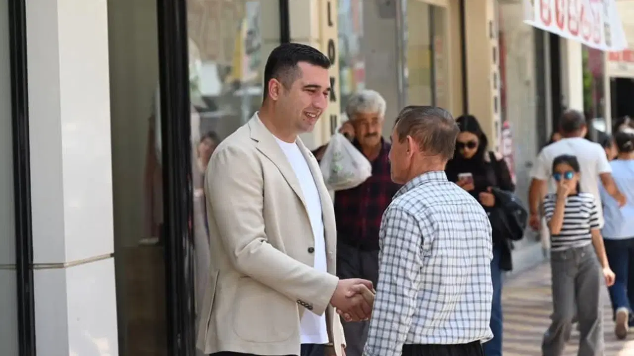 CHP'li belediye başkanı silahlı saldırıya uğradı!