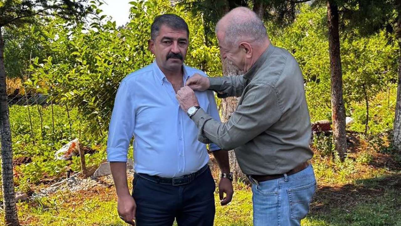 Zafer Partisi'nden CHP'li Erkan Hayla'ya tepki: Rozetimizi iade etmesini söyleyin