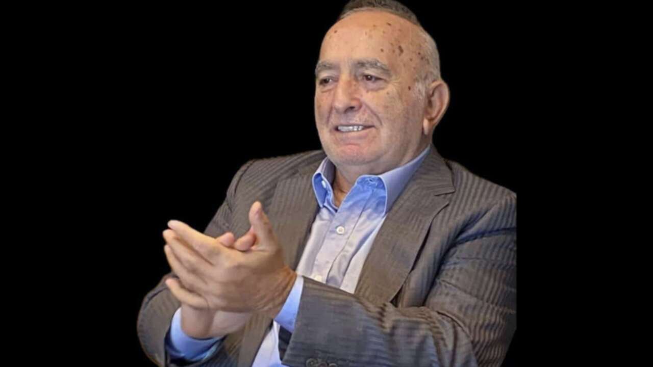 İsmet Acar kimdir?