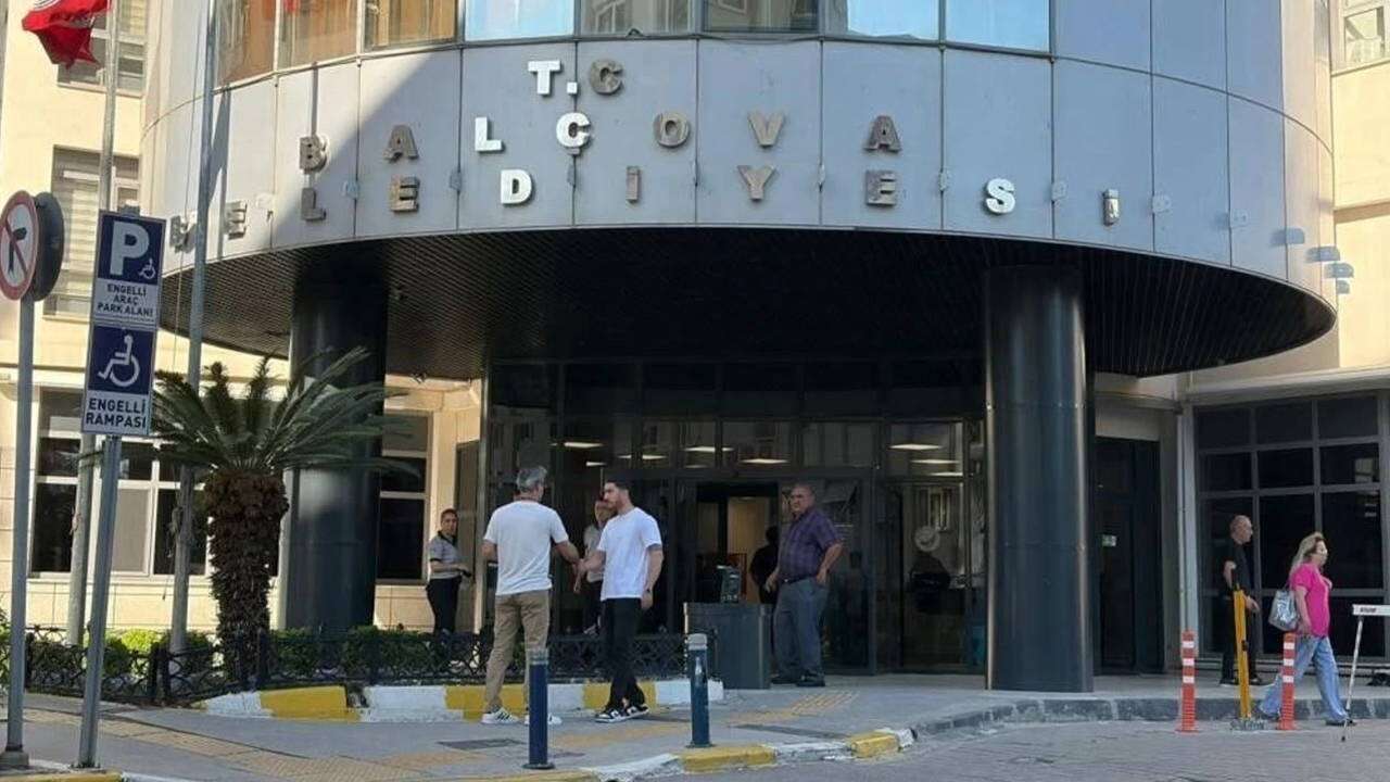 Balçova Belediyesi'nde başkanvekili Selahattin Yıldız oldu