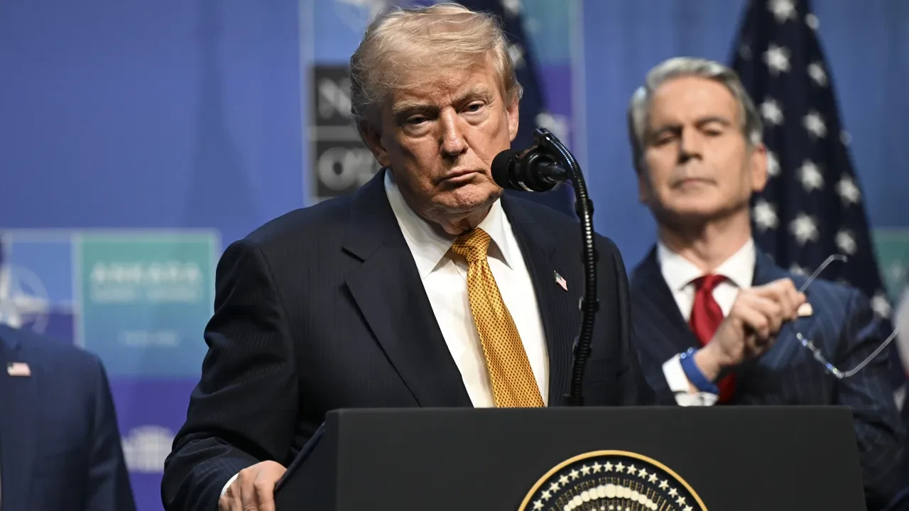 Trump'tan 'İran' açıklaması: Ateşkesin kesin olarak bittiğini ilettik