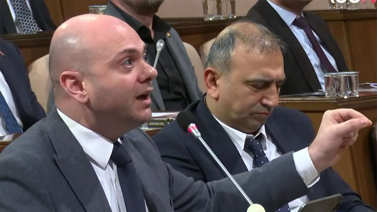 CHP'li Gencay Özkan gözaltına alındı