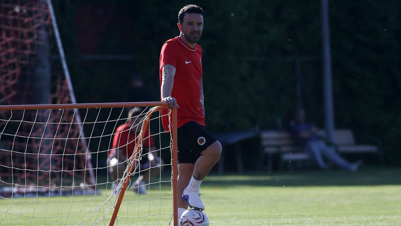 Gökhan Gönül, Gençlerbirliği'ne imzayı attı