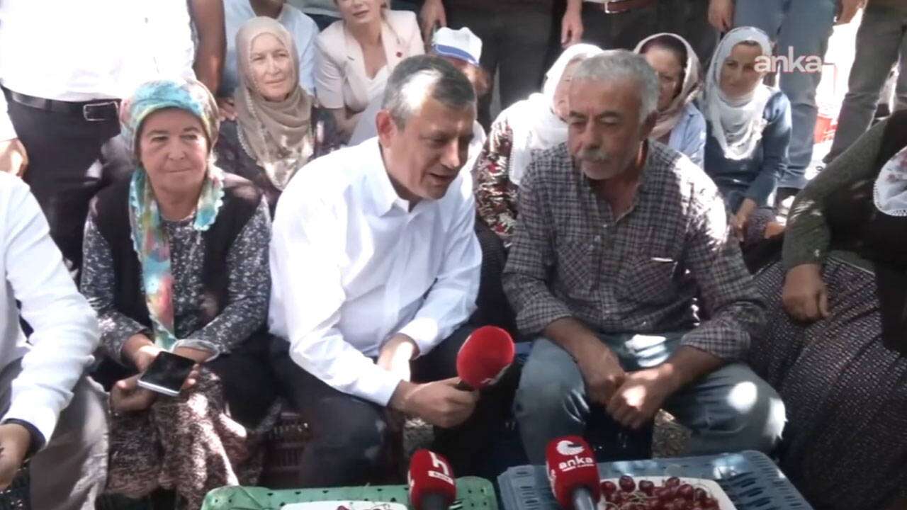 CHP lideri Özgür Özel Niğde'de işçilerle buluştu