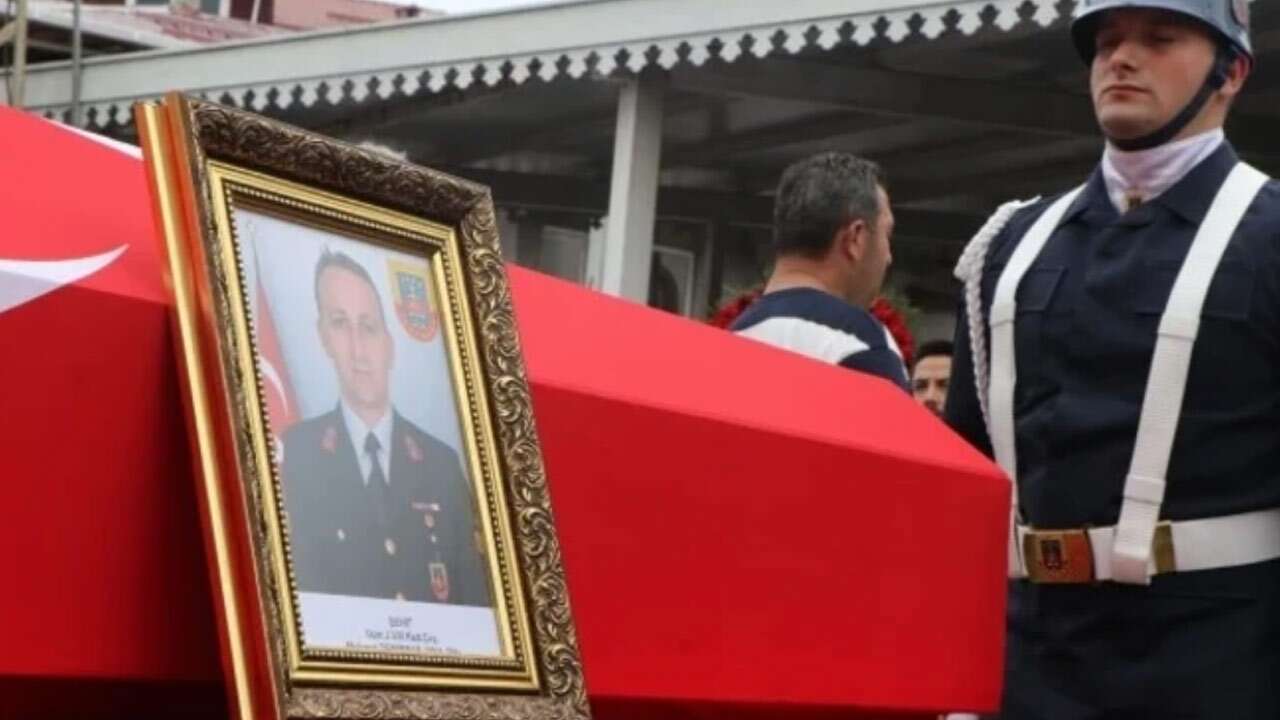 Şehit uzman çavuşa son görev