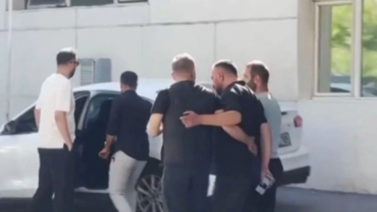 Haluk Levent'in gözaltına alınmasının ardından... Ahbap Derneği ofisine polis baskını
