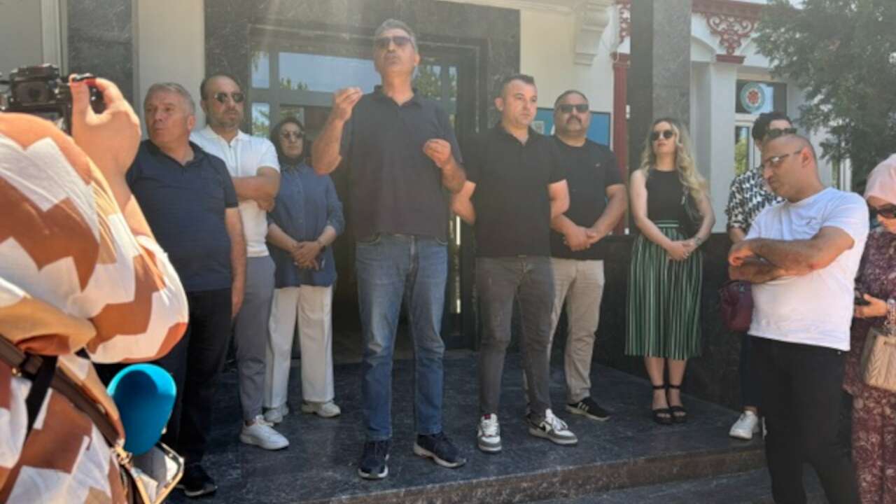Cumhuriyet Üniversitesi Vakfı Okulları konkordato ilan etti, veliler ve öğretmenler tepkili