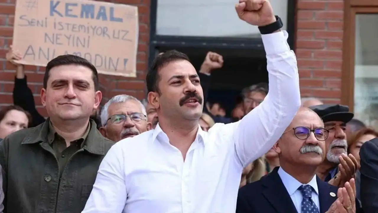 CHP Eskişehir il Başkanı'nın üyeliği süreç işlemeden silindi