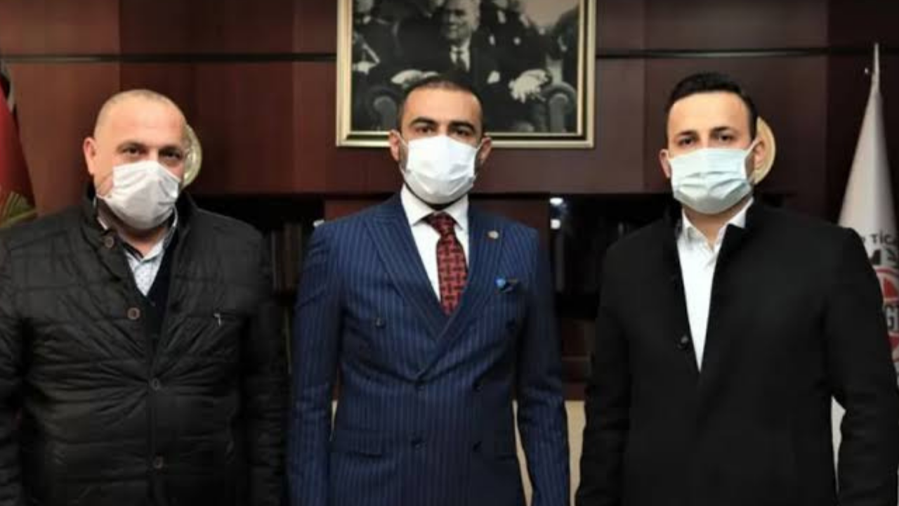 Skandal kare ortaya çıktı: Devletin 'IŞİD'in finansörü' dediği kişi Ticaret Odası'nda fotoğraf verdi!