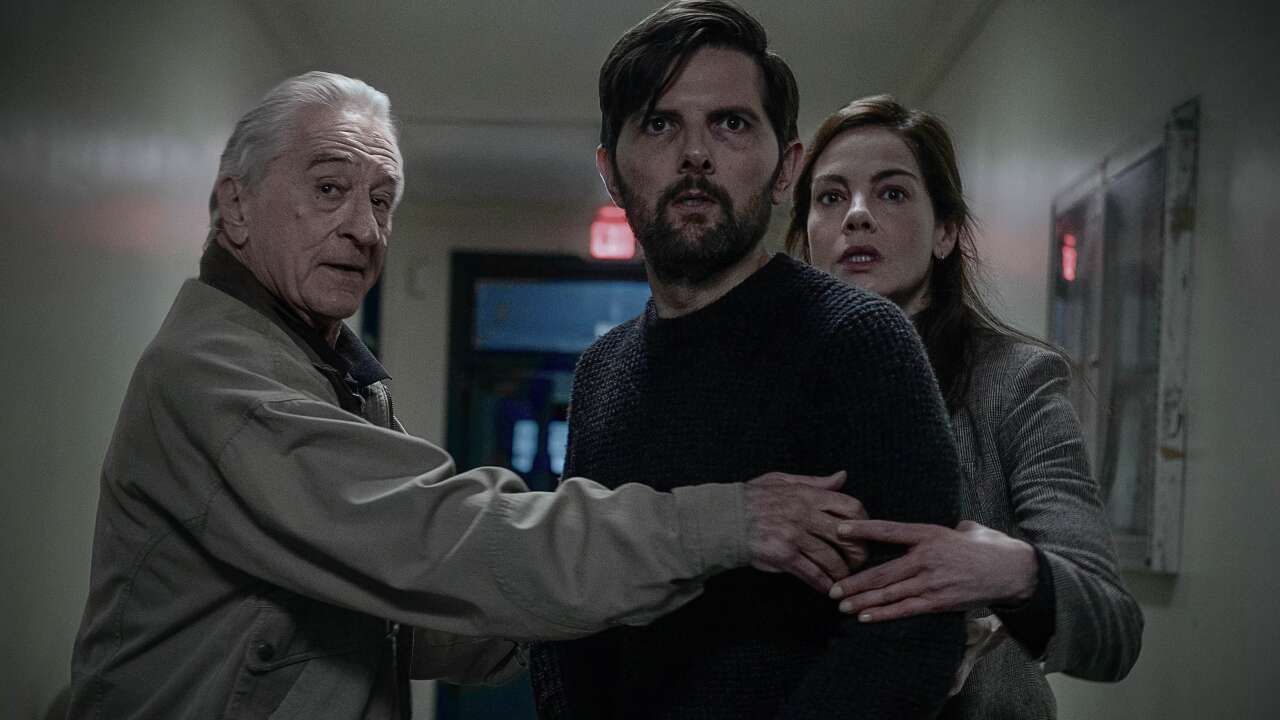 Netflix'in Robert De Niro'lu yeni filmi "Fısıltı Adam" dan ilk kareler yayımlandı