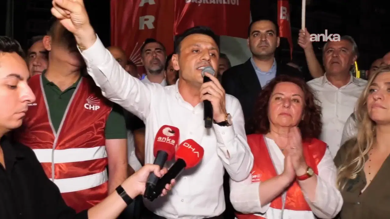 Özgür Özel Silivri'den seslendi: 'AK Parti yargısının arkasına saklanarak...'