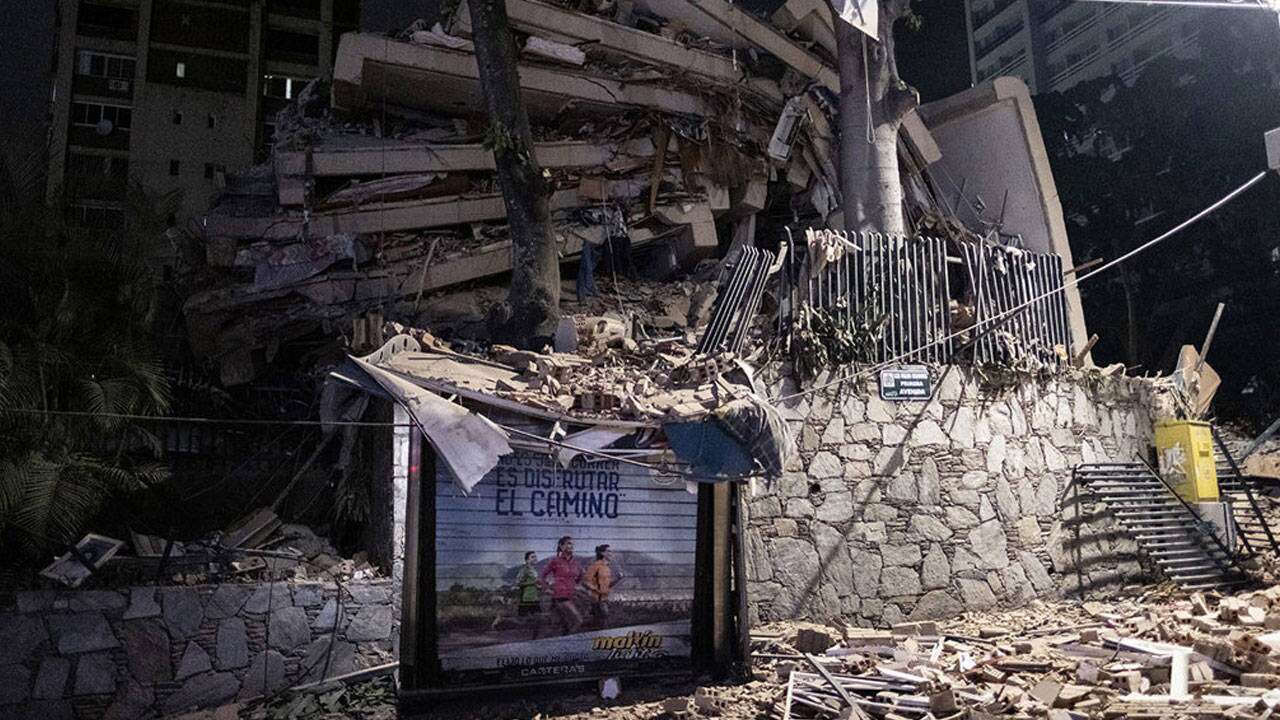 Venezuela'daki depremde can kaybı 4 bin 930 oldu