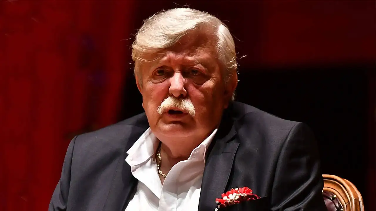 Aziz Üstel hayatını kaybetti