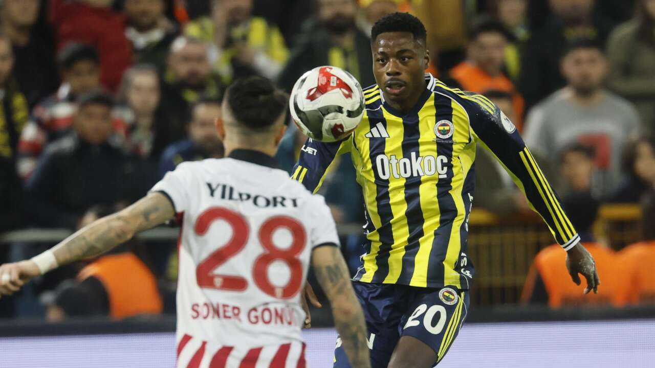 Anthony Musaba'ya Bundesliga kancası: Menajeriyle temasa geçtiler